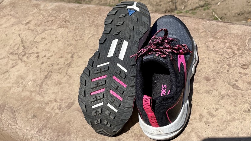 brooks divide 2 for women - the modesty of the protective features helps to keep this trail shoe...