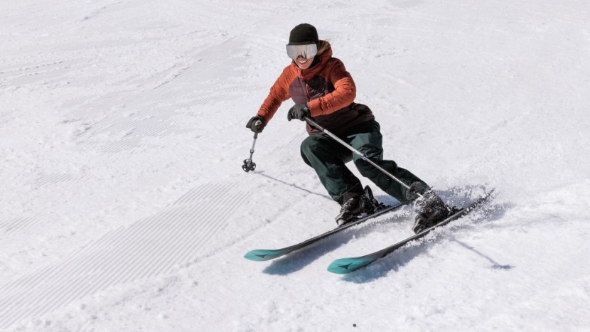 all mountain skis womens - at only 7.2 pounds per pair, the atomic maven is one of the lightest...