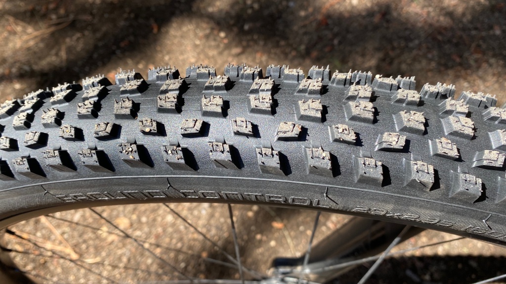 Aggressive discount mtb tires