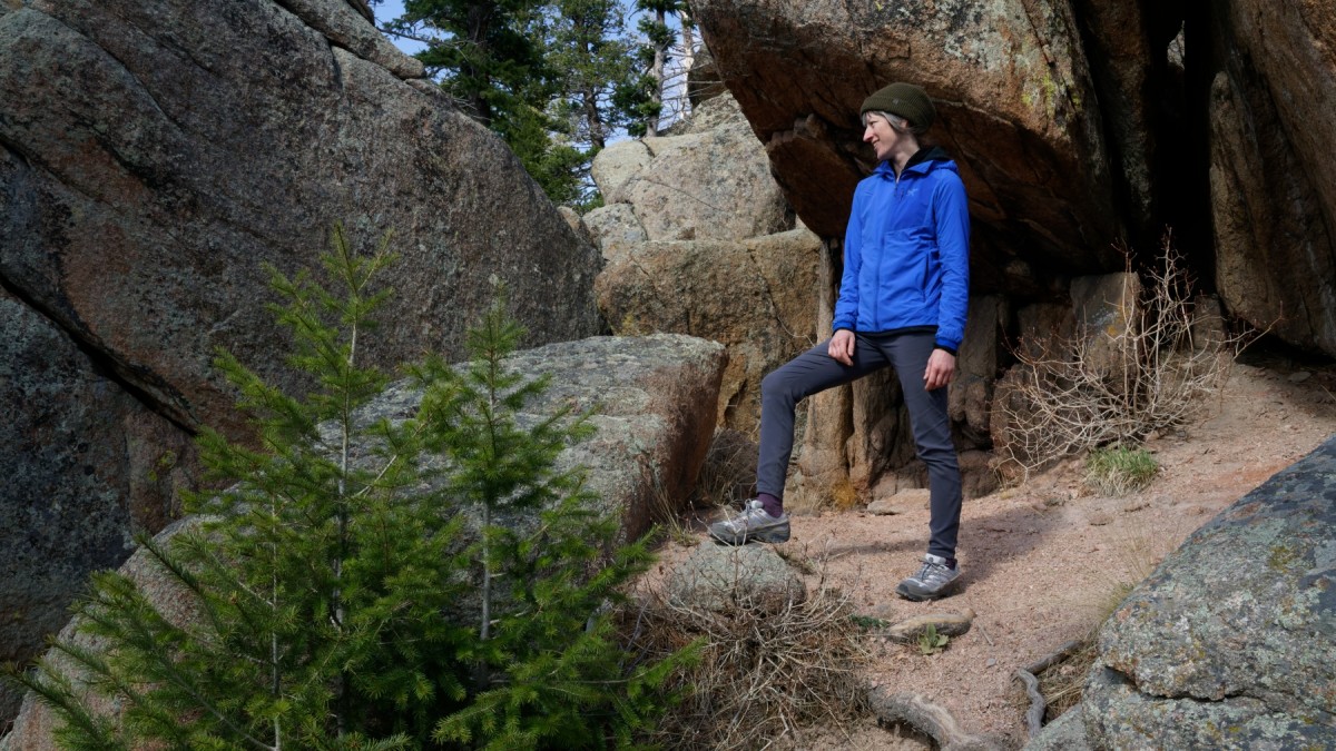 Arc'teryx Proton FL Hoody - Women's Review (The Proton FL feels light while you're wearing it and light in your pack!)