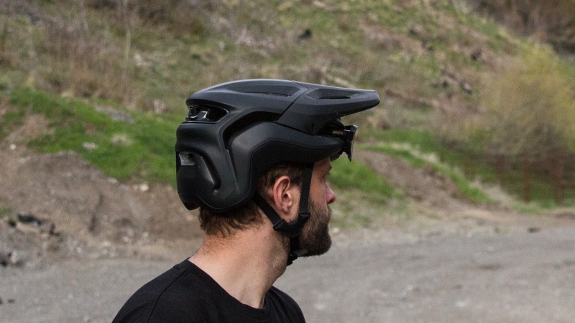 specialized ambush 2 - considering the coverage and features this helmet is remarkably light.