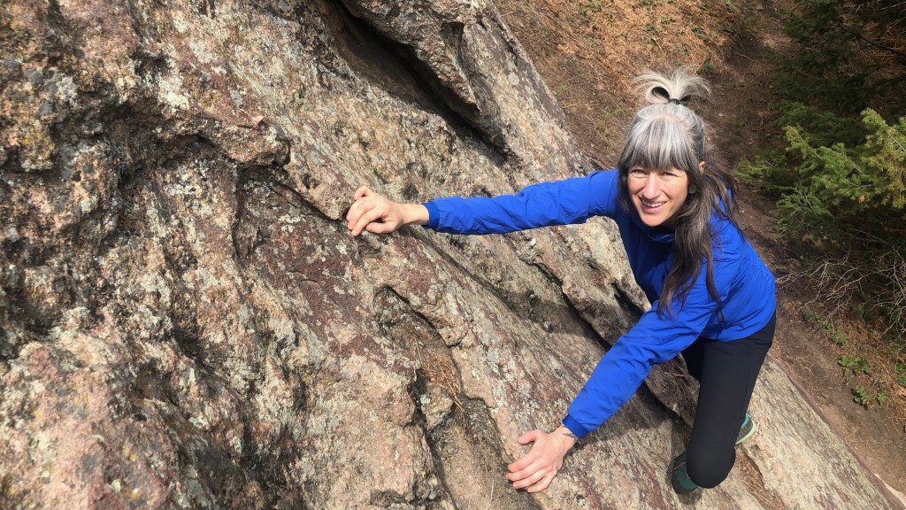 Arc'teryx Proton FL Hoody - Women's Review | Tested by GearLab