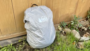 The rain cover is easy to use and fits nicely.