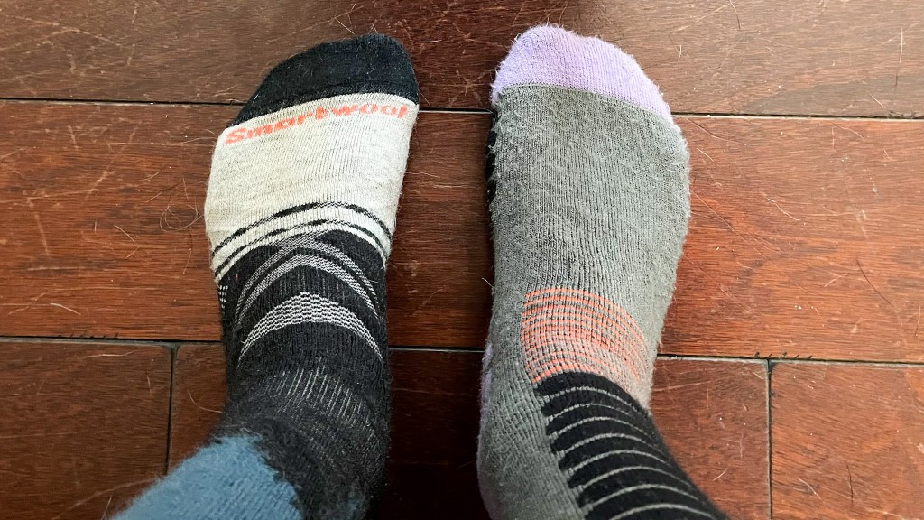 Why You Shouldn't Wear Cotton Socks – Darn Tough