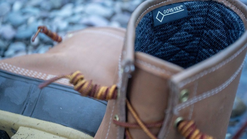 ll bean 8&quot; gore-tex/thinsulate - the goretex/thinsulate lining was crucial in making these waterproof...