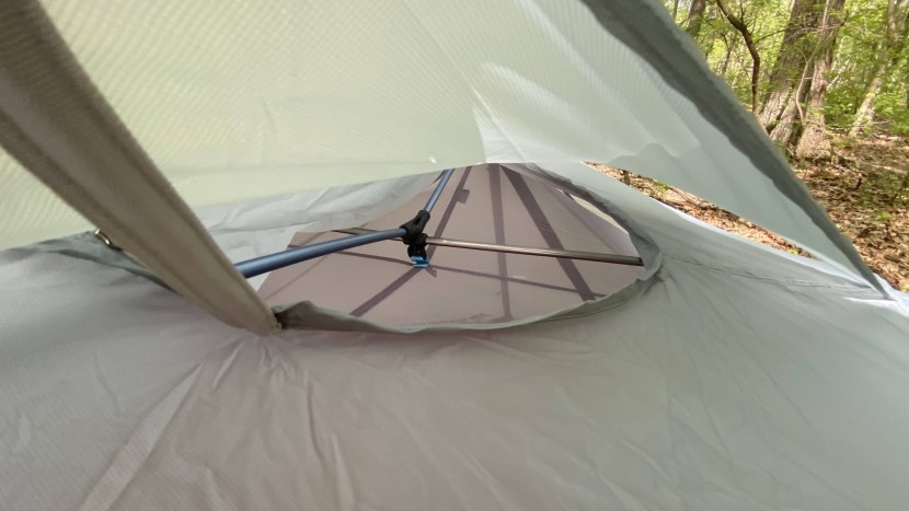 sea to summit telos tr2 - looking underneath the fly, the massive vent at the top has a zipper...