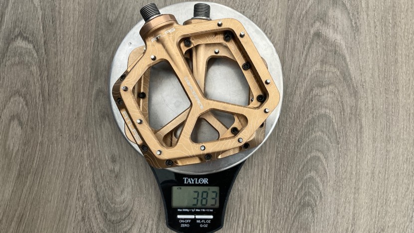 race face atlas - these pedals come in at a respectable 383 grams.