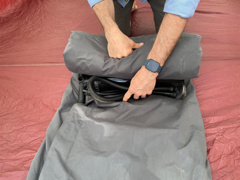 rei co-op kingdom insulated air - the pump and mattress roll up together.