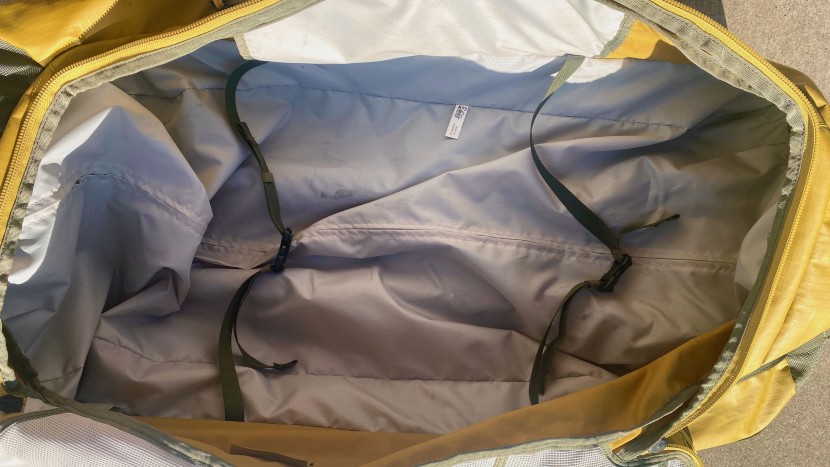 interior compression straps on the big haul.