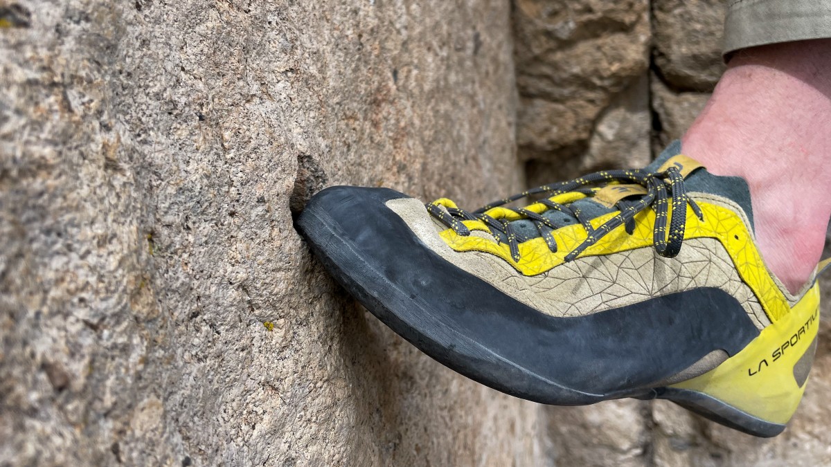 La Sportiva Finale Review (A pointy narrow toe box makes it easier to edge inside shallow pockets.)