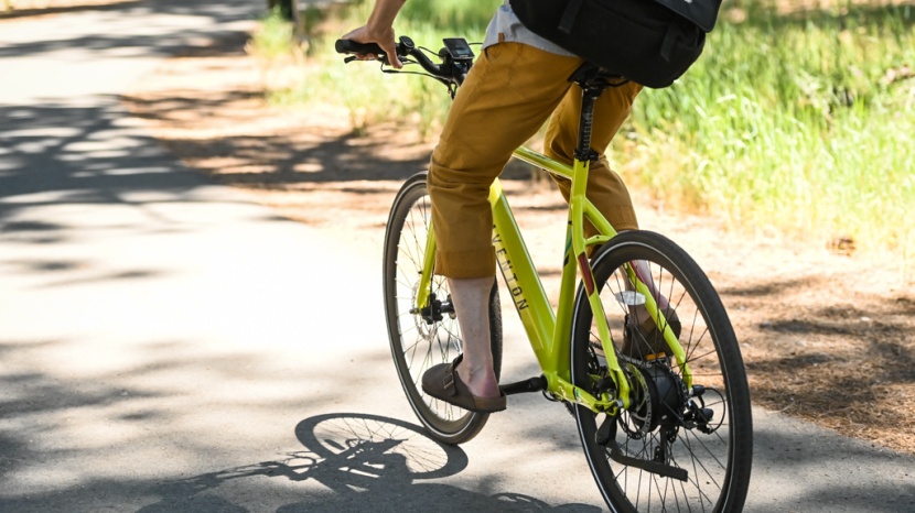 aventon soltera - it&#039;s not the most powerful bike we&#039;ve tested, but the soltera holds...