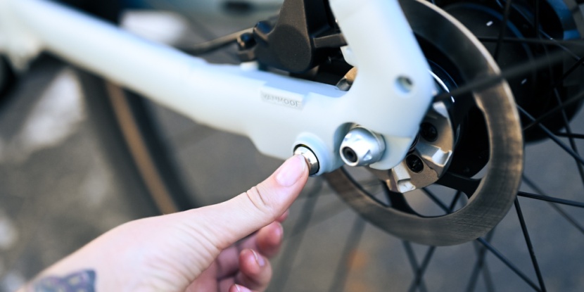 vanmoof s3 - the axles and seatpost clamp have special security hardware, and the...