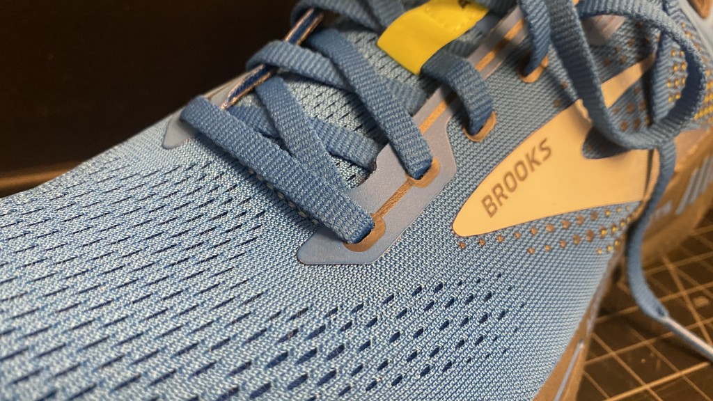 Brooks Adrenaline GTS 22 Review | Tested by GearLab