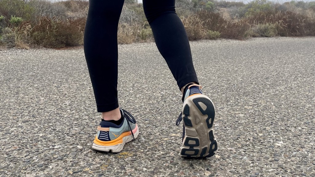 running shoes womens - for some runners, epic padding can help them find their perfect...