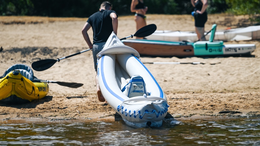 sea eagle 370 pro - the sea eagle 370 is one boat we found easier to set up at the car...