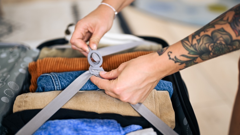 rockland melbourne 20 - the restraint straps in the melbourne do little to actually restrain...