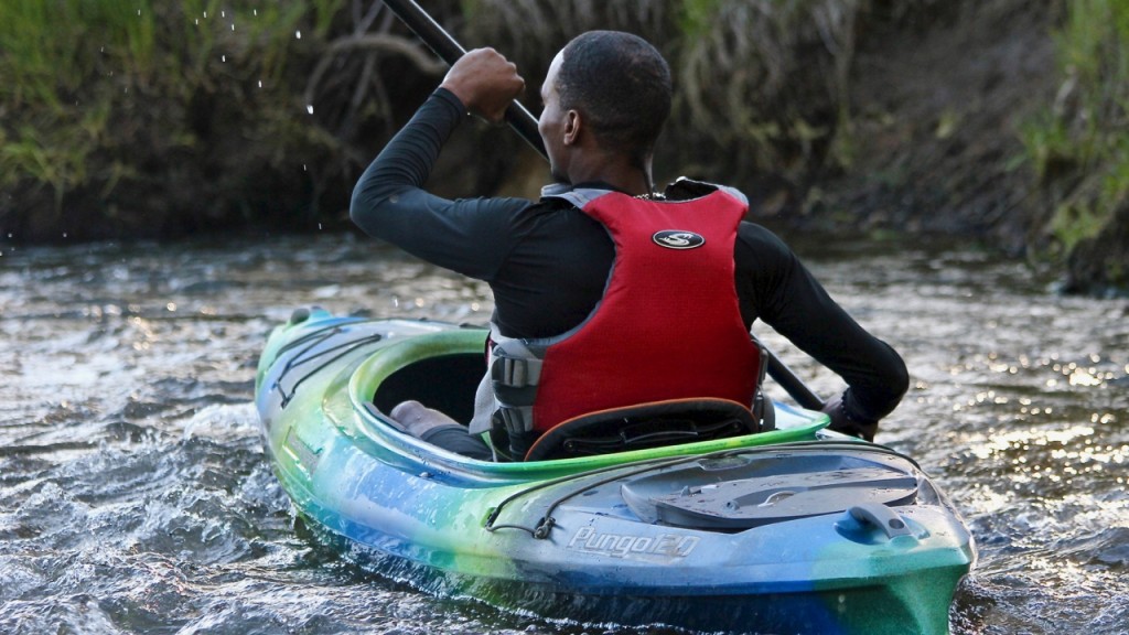 You'll get a six-pack': a beginner's guide to kayaking