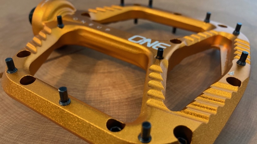 oneup components aluminum - these aluminum pedals are tough to handle rock strikes, but their...