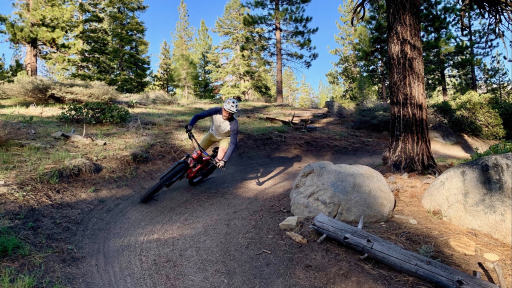 wtb trail boss 2.4 &amp; 2.6 - the trail boss is an excellent rear tire that blends great...