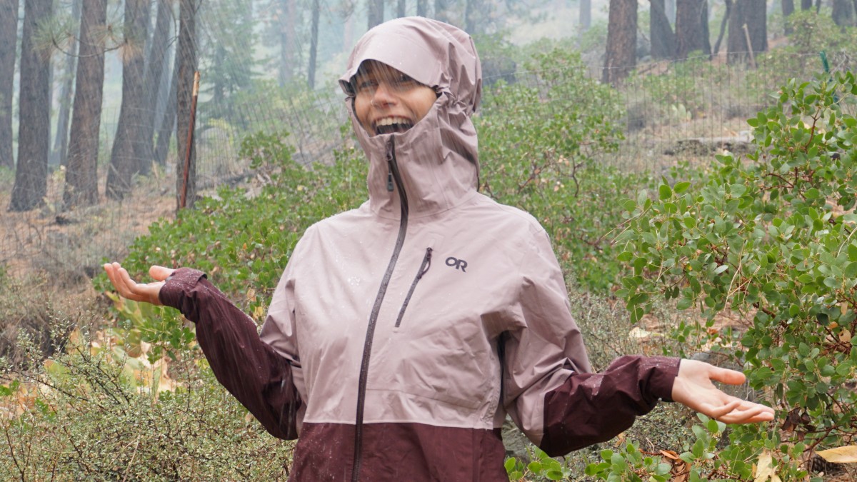 outdoor research aspire ii for women rain jacket review