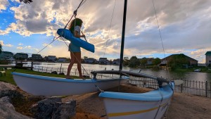 The Pacific is easy to transport from the car to the beach. Carry it...