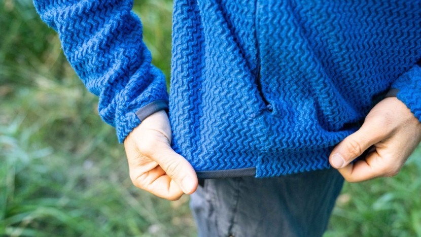 fleece jacket men - the r1 air hoody is stretchy, well-tailored, and pleasantly...