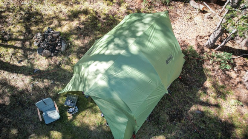 camping tent - loads of guylines and stakes hold the massive 4-person wonderland...