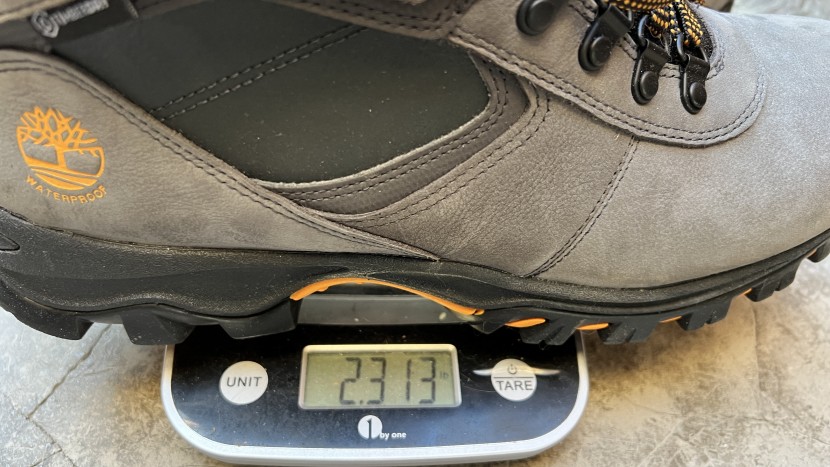 timberland mt. maddsen mid waterproof - for full-grain leather boots they are actually not that heavy.