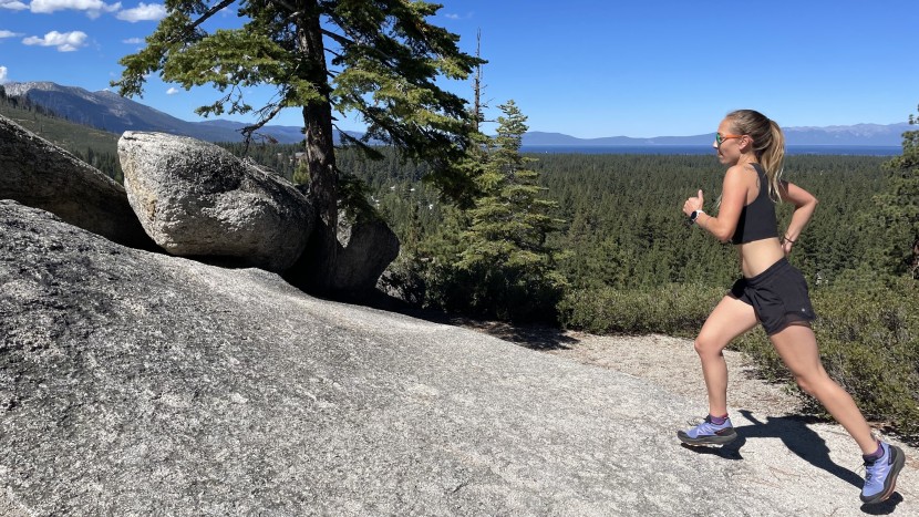 even on hard terrain, the cushion of the pulsar protects your feet...