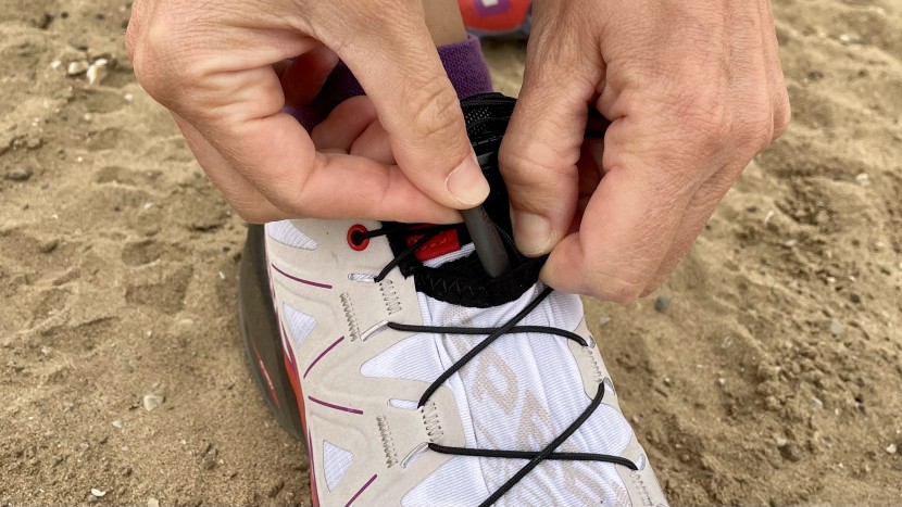 salomon speedcross 6 for women - once you secure your laces, it is nearly impossible to tuck the...