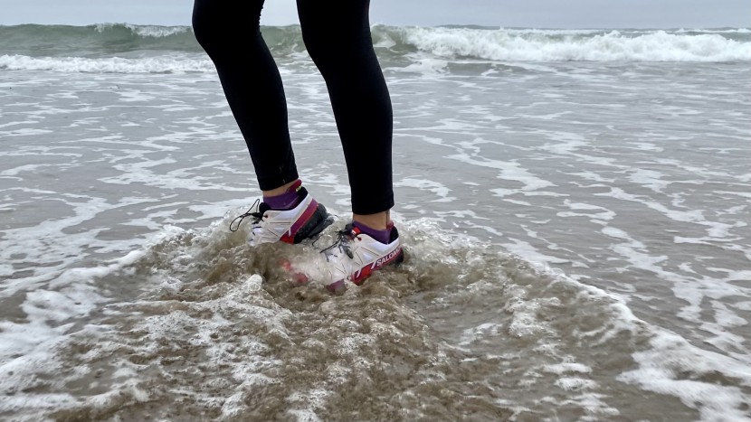 salomon speedcross 6 for women - out in the field testing the water-resistance of the speedcross 6.