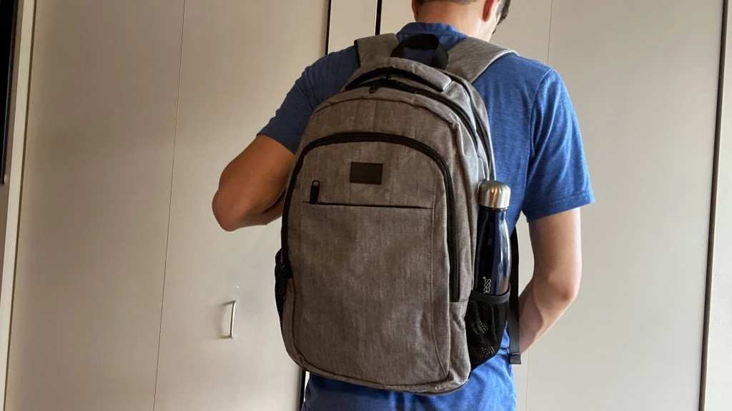 matein travel laptop backpack review - the matein travel is an inexpensive pack that looks good and carries...