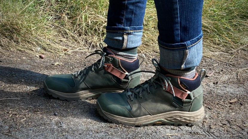 teva grandview gtx mid for women - the teva grandview offers all day comfort, right out of the box.