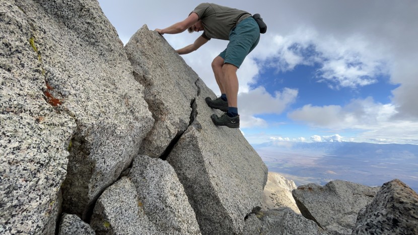 approach shoes - the salewa wildfire 2 has an average weight and packability among...