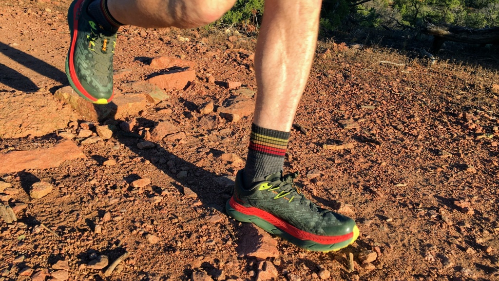Análisis de las zapatillas de trail running Hoka Tecton X