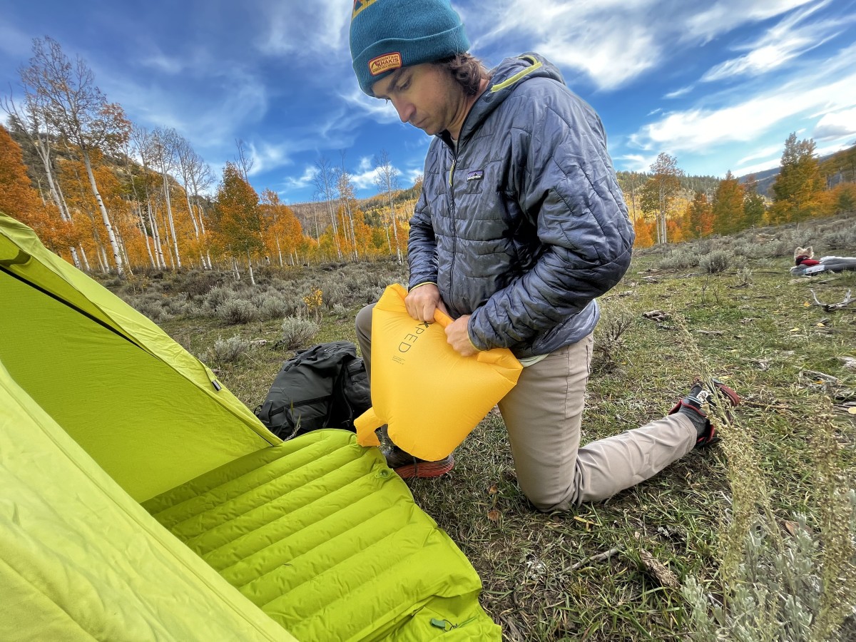 Exped Ultra 3R Duo Review (The Schnozzle system is one of the highlights of the Exped sleeping pad line. The pump is made of extremely...)
