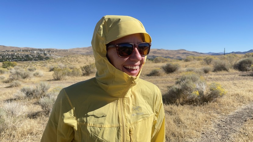 arc&#039;teryx squamish hoody for women - an extra tall chin guard and bungee-tightening hood help keep you...