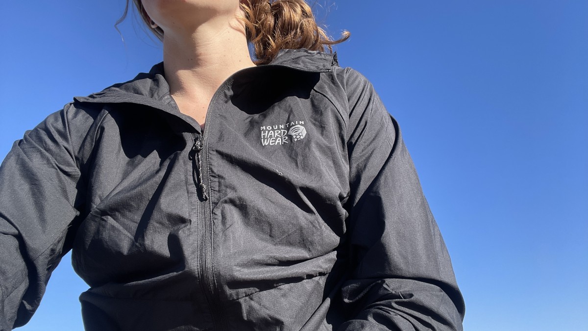 mountain hardwear kor airshell wind hooded jacket for women wind breaker jacket review