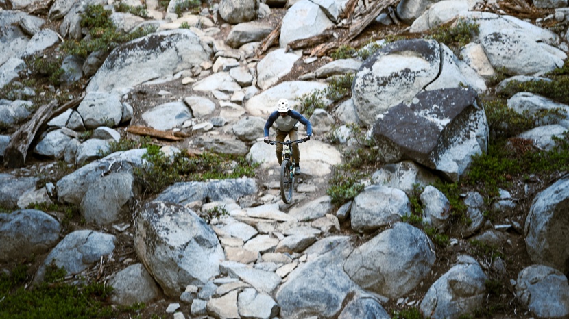 santa cruz heckler mx xo1 axs rsv - vpp is one of our favorite suspension systems for really hard...