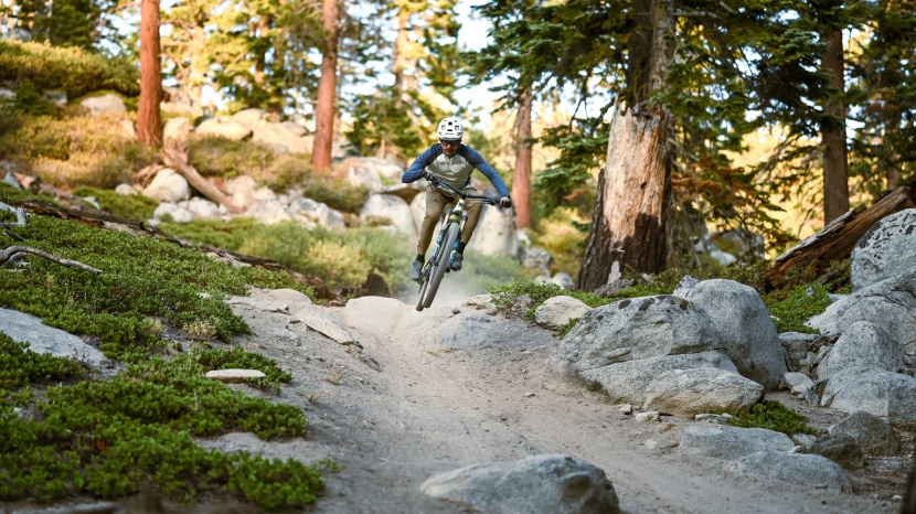 santa cruz heckler mx xo1 axs rsv - given its moderate travel and trail-oriented geometry, we were very...