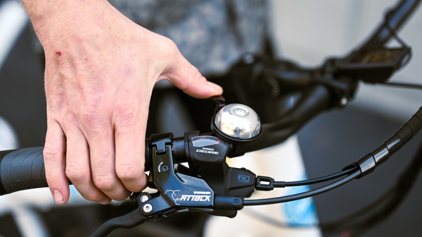 yuba spicy curry - excellent components sit atop the ergonomic handlebar of the spicy...