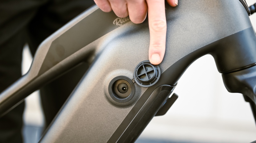 this large rubber cover protects the charging port from dust and...