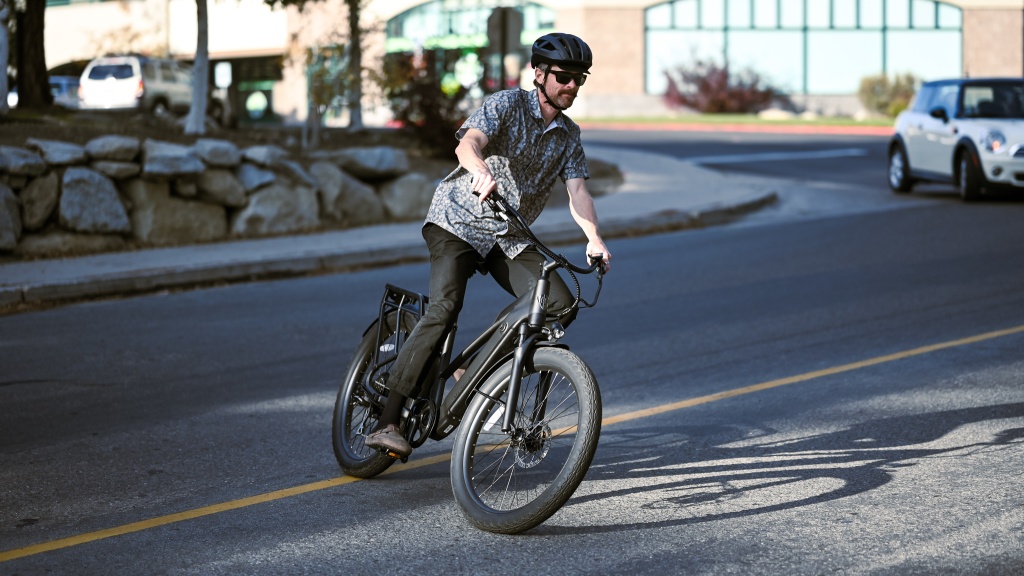 Ride1UP Cafe Cruiser Review  Electric Cruiser Bike 
