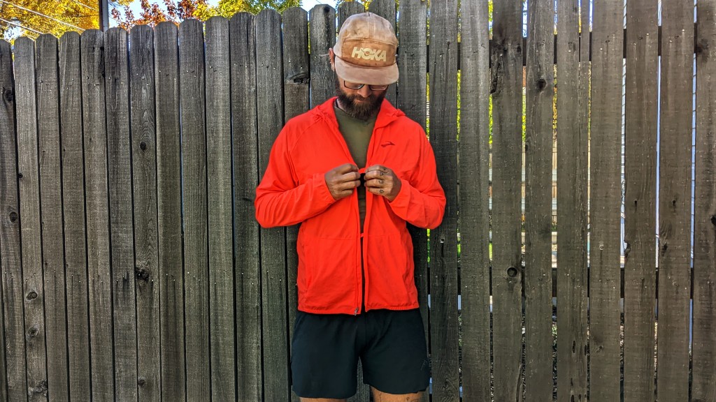 running jacket - we paid close attention to material breathability, built-in mesh...