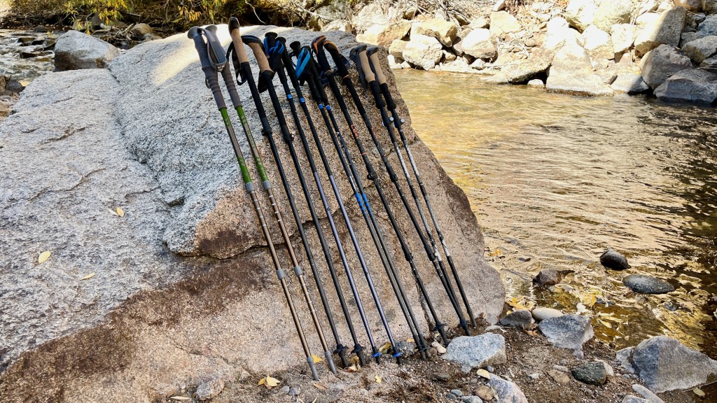 AYAMAYA Collapsible Trekking Poles for Hiking – Lightweight Aluminum Alloy  7075 Folding Nordic Hiking Walking Sticks for Men and Women with Flicklock