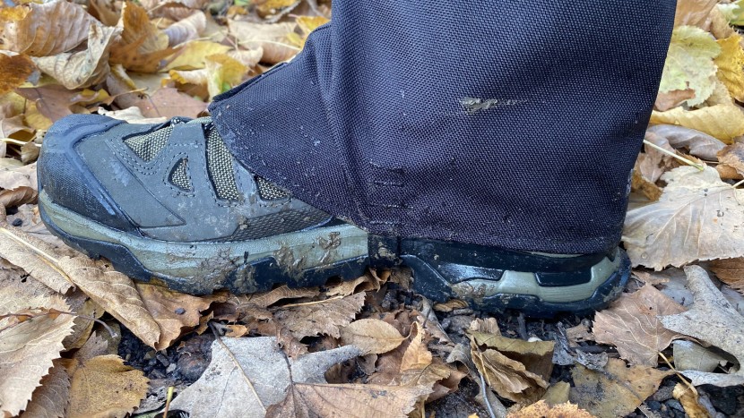 the outdoor research crocodile has a thick lower and a tight seal...