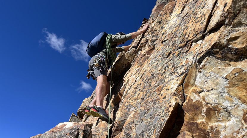 climbing easy rock in the affordable and minimalist blue ice choucas...