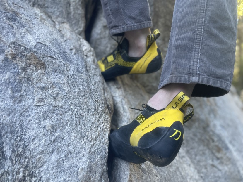 la sportiva katana lace - the downturned design of the katana lace can make wider cracks...