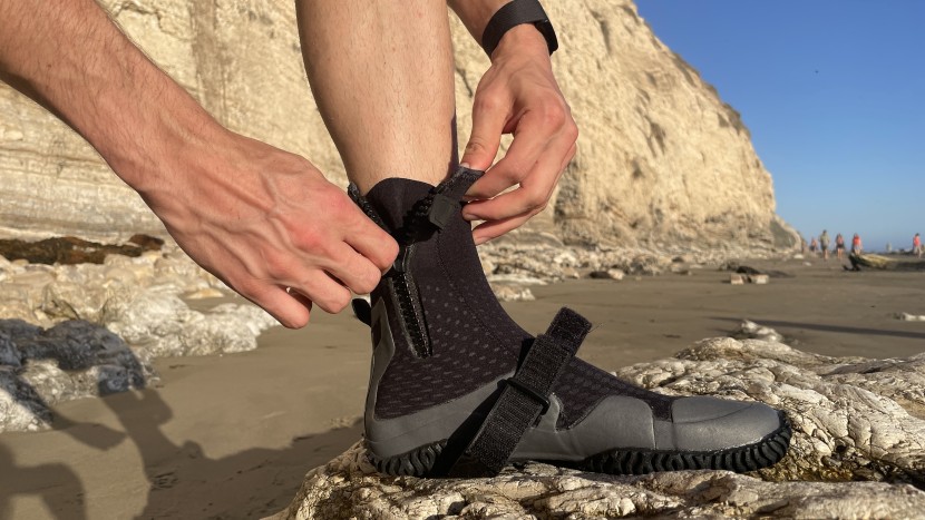 nrs paddle wetshoe - the burly zipper present on these booties held up well for the...