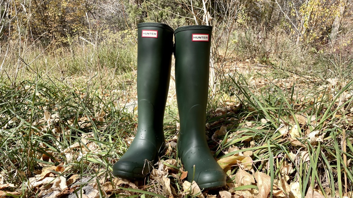 Hunter Original Back Adjustable - Women's Review (Quality workmanship leads to a top-performing product in the women's Hunter Original boots.)